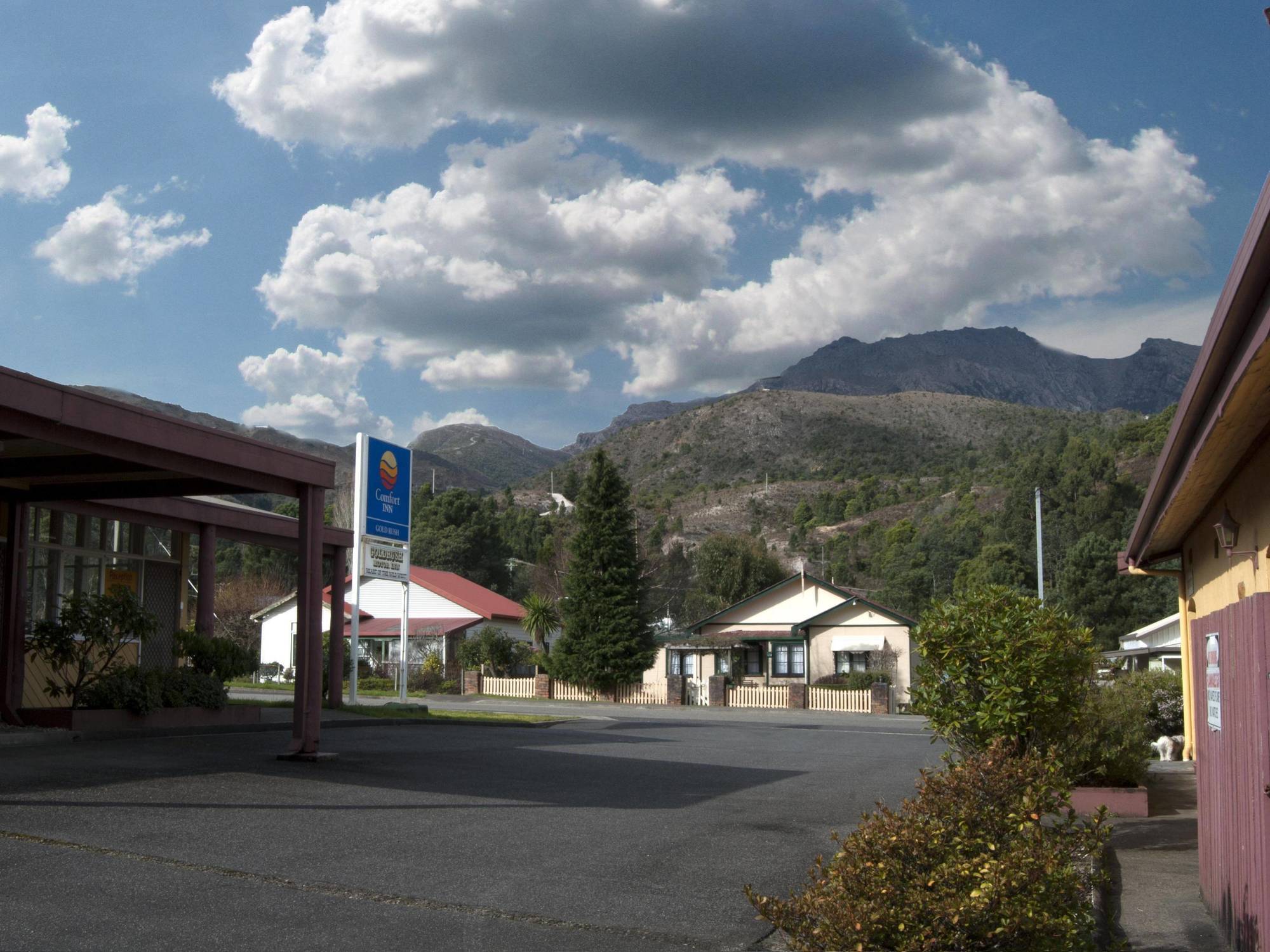 Gold Rush Inn Queenstown Exterior photo