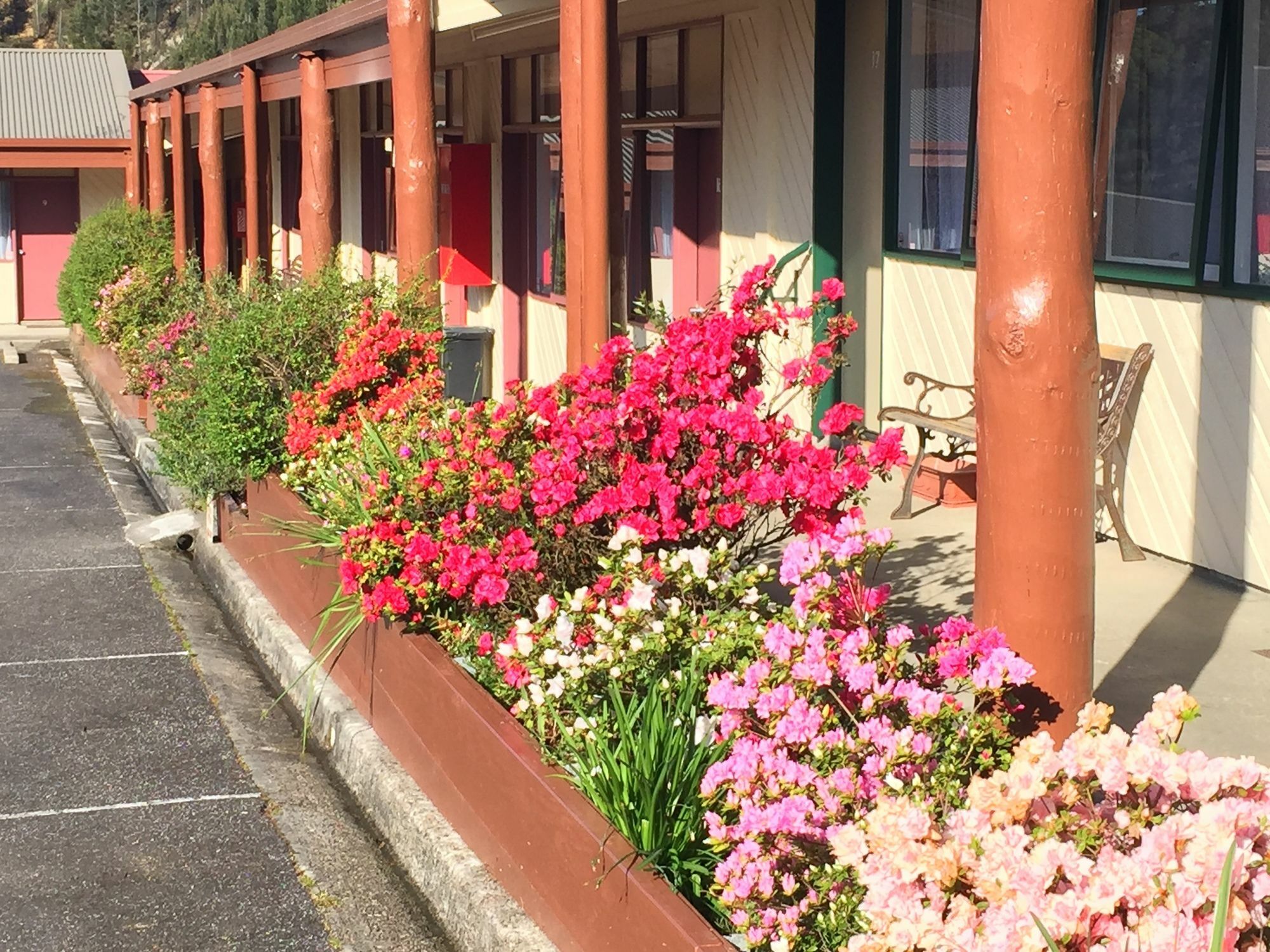 Gold Rush Inn Queenstown Exterior photo